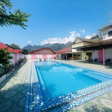 Khampaseuth Hotel Vang Vieng Esterno foto