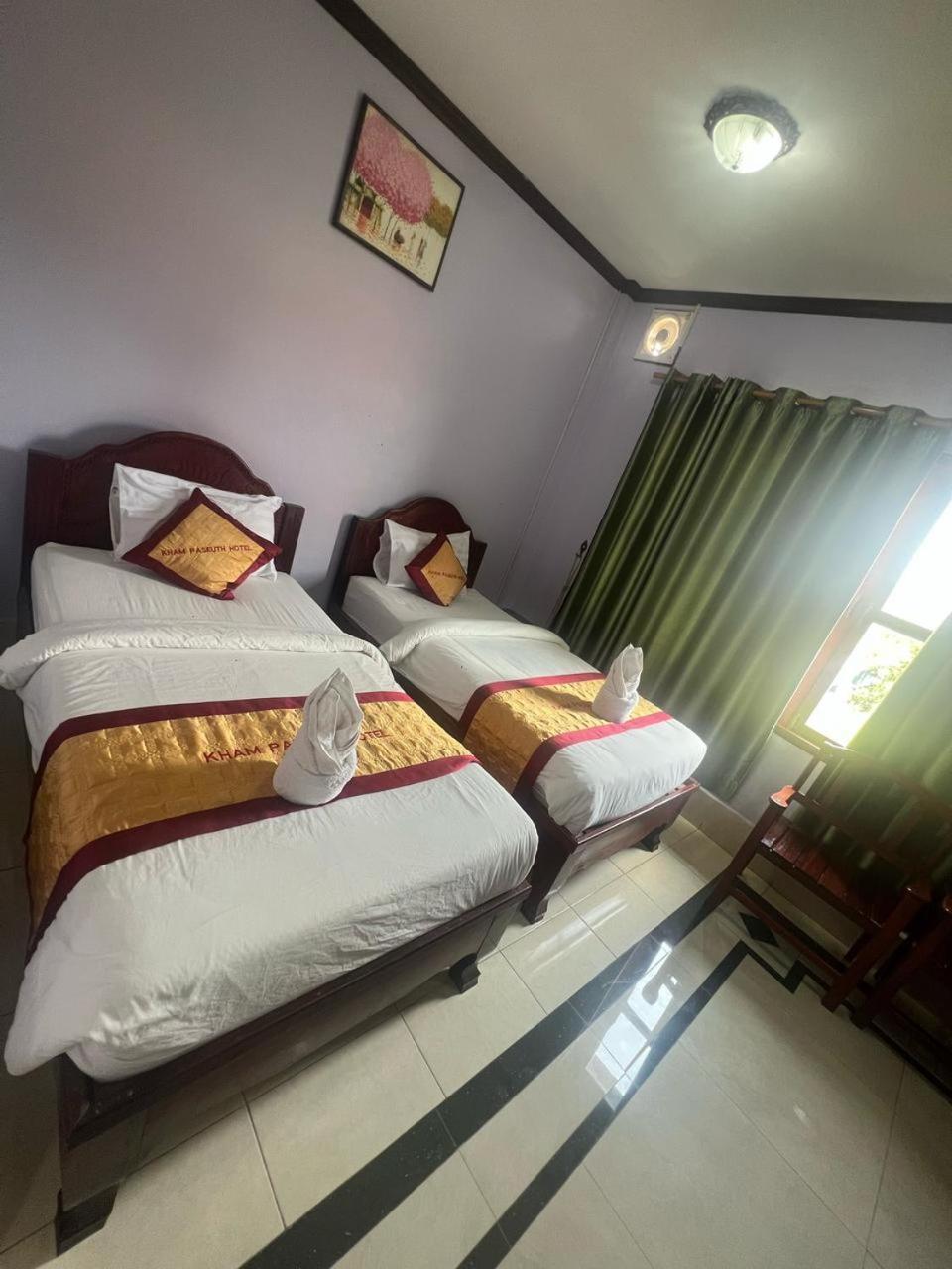 Khampaseuth Hotel Vang Vieng Esterno foto